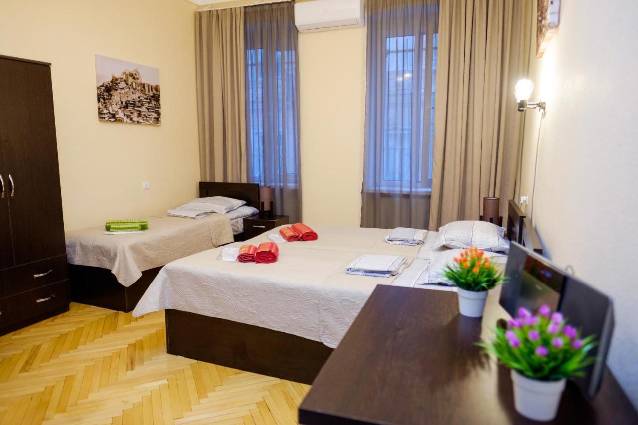 Apartment Rome Tbilisi Buitenkant foto