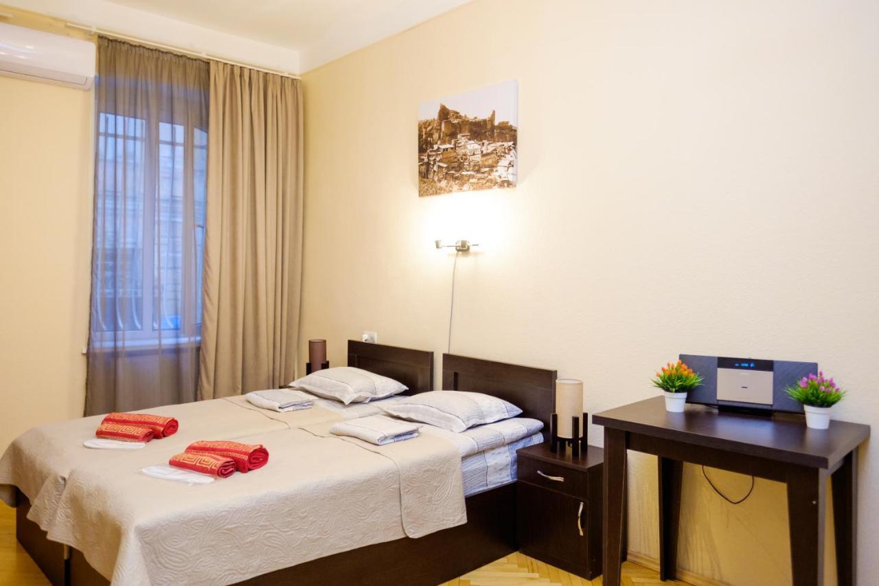Apartment Rome Tbilisi Buitenkant foto